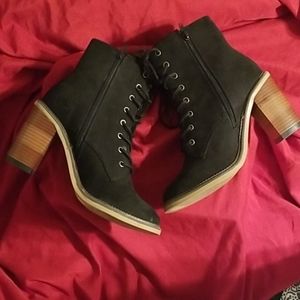 Steve Madden Jordie Black Boots
